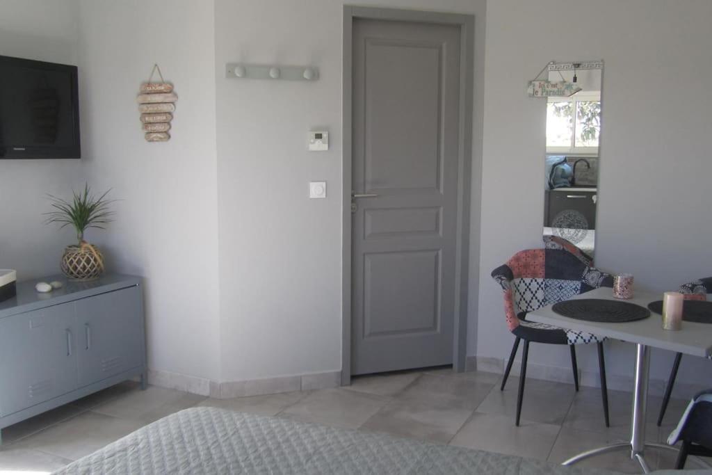 Studio Tout Confort Au Coeur Des Graves Portets Ngoại thất bức ảnh